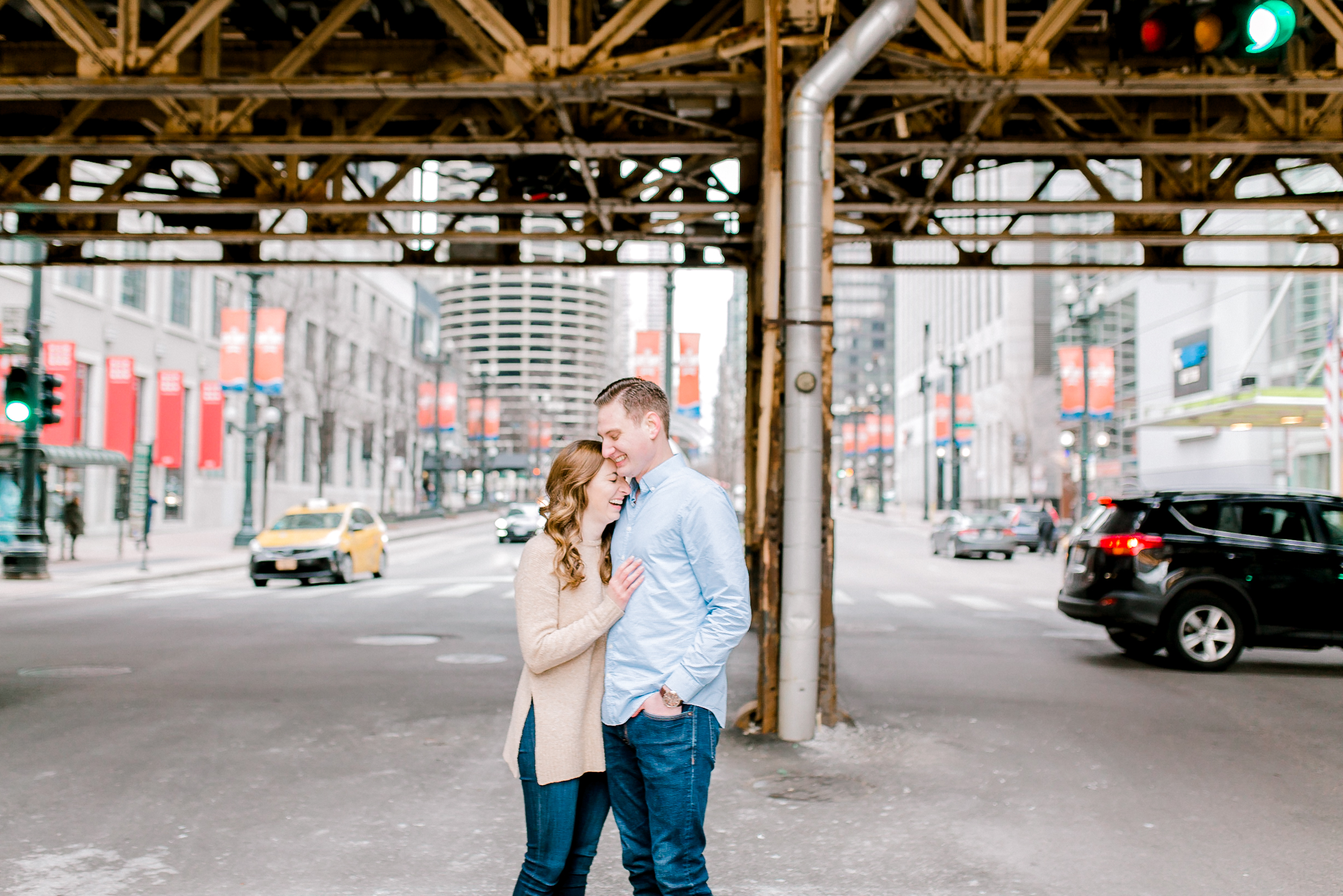 couple posing in Chicago engagements