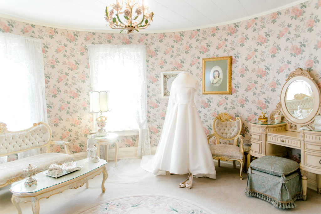 Haley Mansion getting ready room, dress standing on the mannequin 