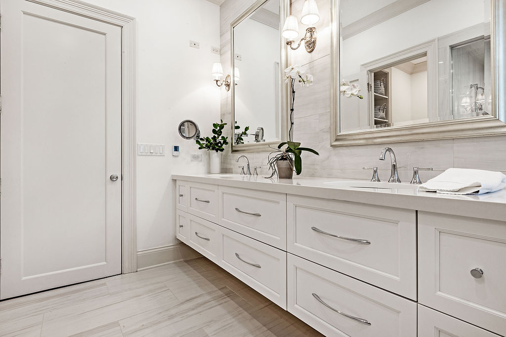 vanity top in the bathroom by real estate and interior photographer bozena voytko
