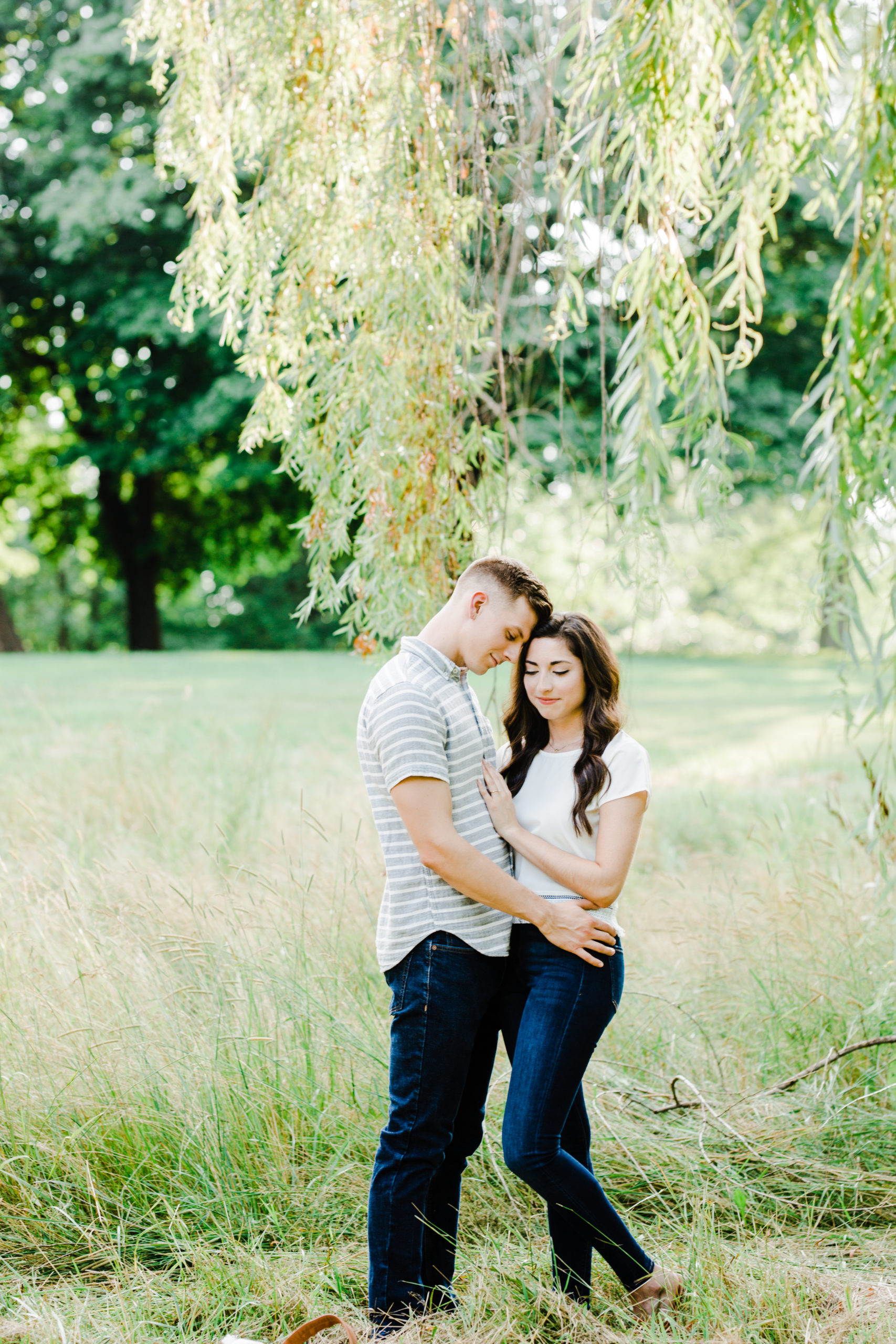 Chicago engagement session in Mayslake Peabody Eastate on beautiful hot summer day by Bozena Voytko Photography