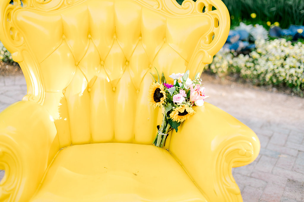 engagement session in summer  Cantigny yellow chair
