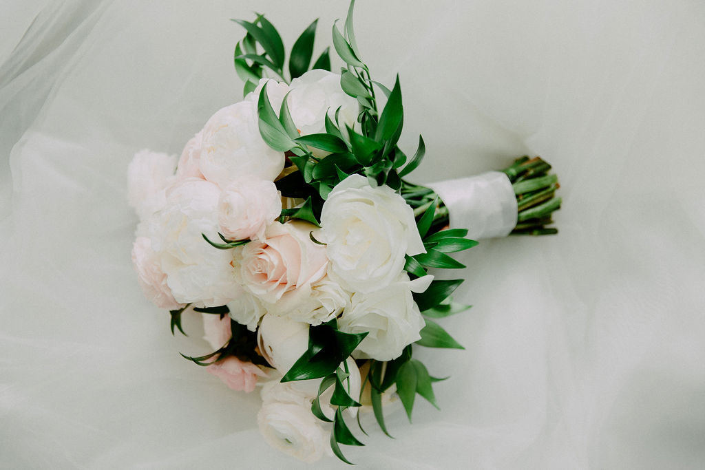 white and light pink roses wedding bouquet, Chicago florist