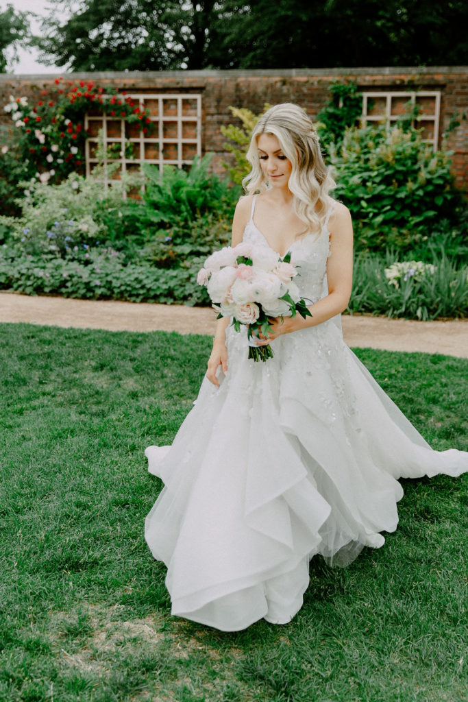 Chicago Botanic Garden wedding bride
