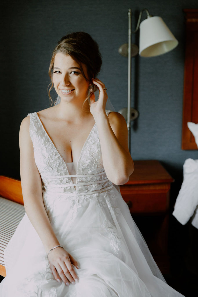 Chicago wedding photographer, bride getting ready, 