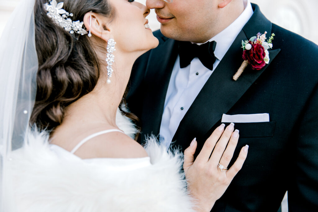 bride and groom winter wedding