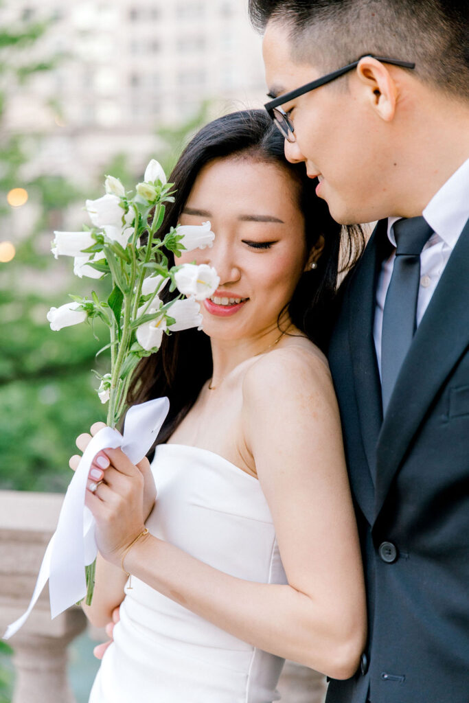 Tips for choosing your wedding photographer

Are you planning your dream wedding in the Windy City? One of the most important decisions you'll make is choosing a wedding photographer in Chicago
