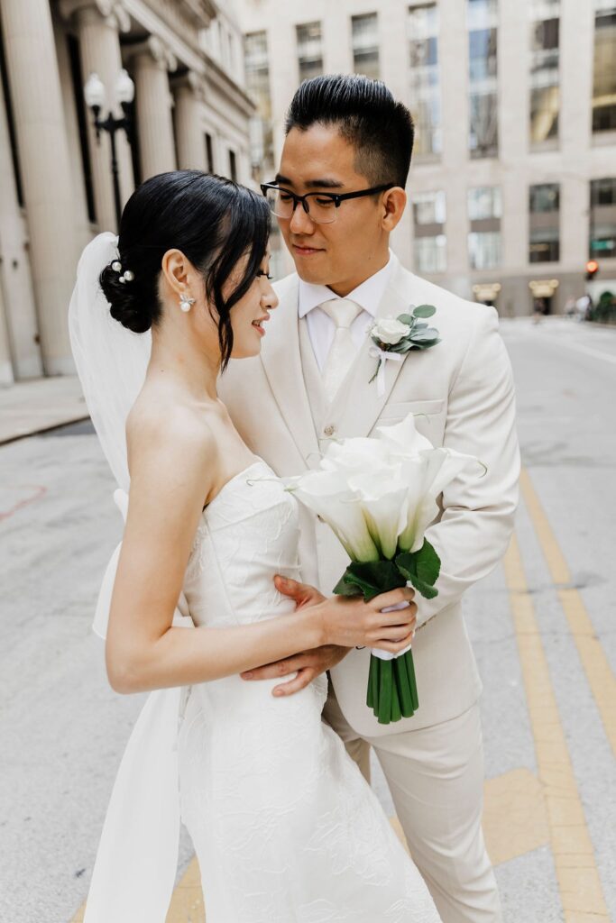 Love in the Windy City: Hane and Ryan’s WildmanBT Wedding and Board of Trade Portraits