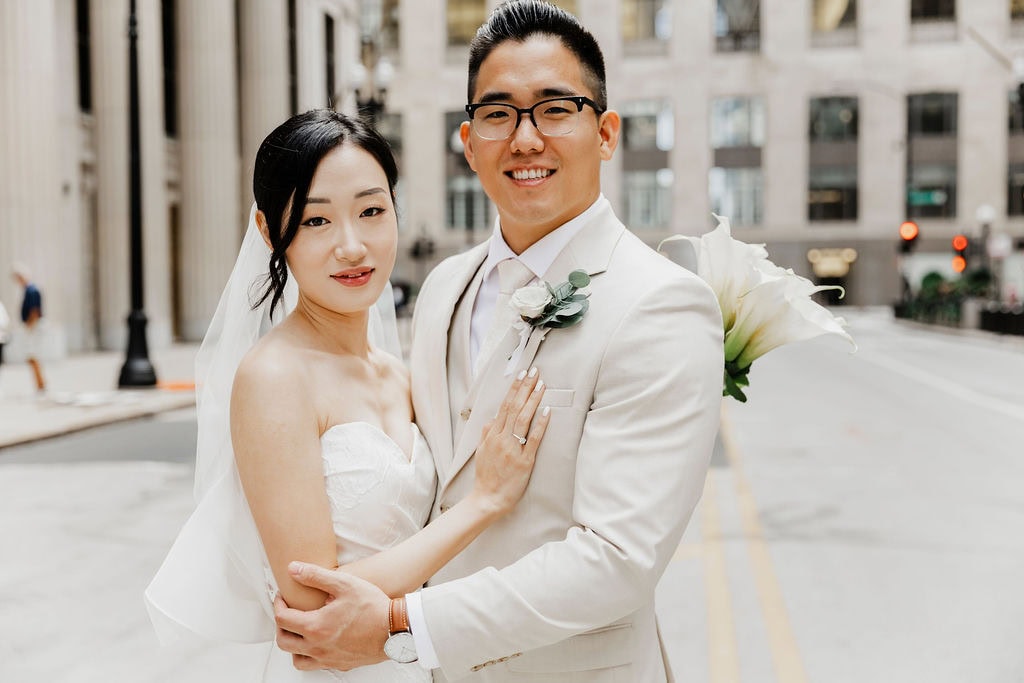 Love in the Windy City: Hane and Ryan’s WildmanBT Wedding and Board of Trade Portraits