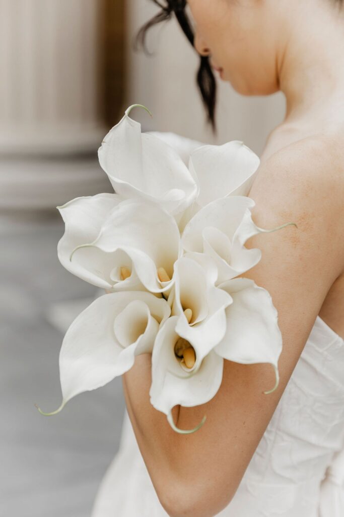 Love in the Windy City: Hane and Ryan’s WildmanBT Wedding and Board of Trade Portraits