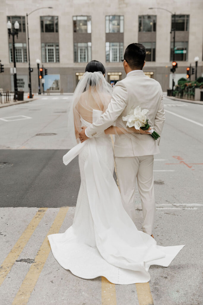 Love in the Windy City: Hane and Ryan’s WildmanBT Wedding and Board of Trade Portraits