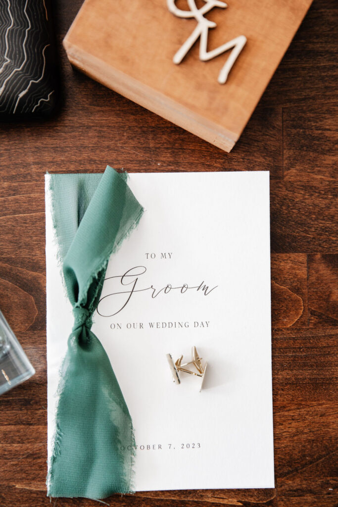 groom's wedding wows booklet