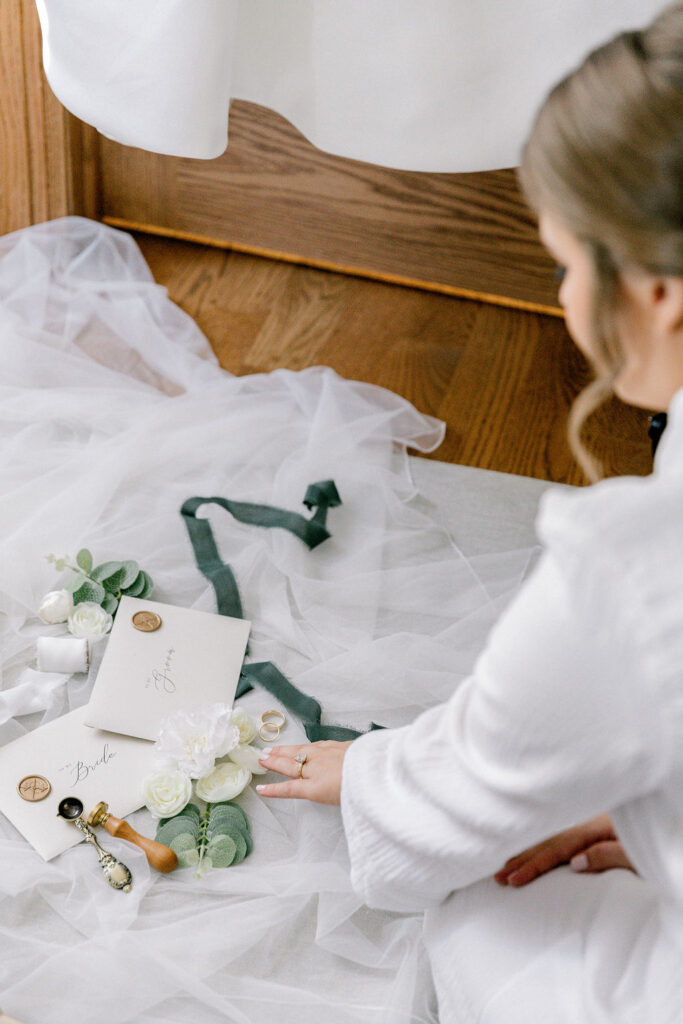 emerald green and gold wedding bridal details
