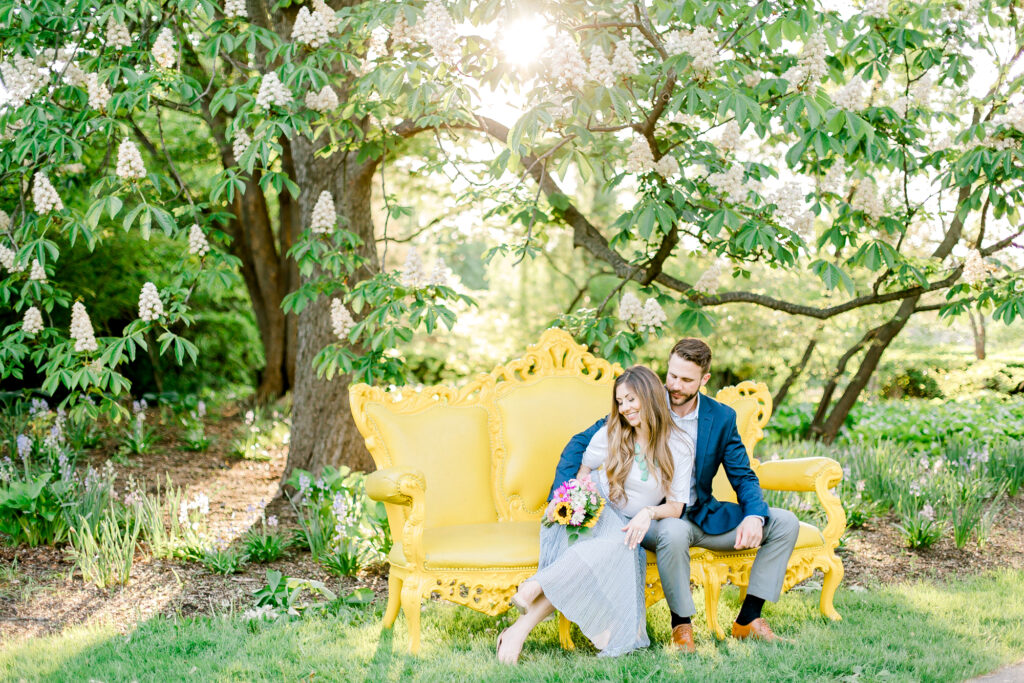 What to wear: Pops of Color: When Breaking the Rule Works A pop of color, like a yellow sweater or a blush pocket square, or a yellow bench can elevate your look.