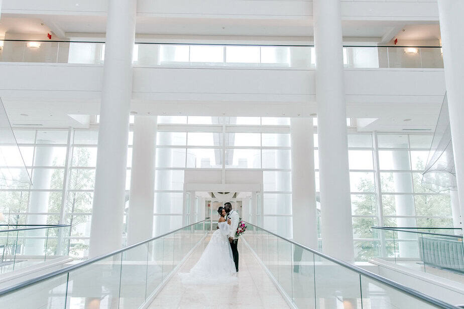 Finding Chicago’s Best Indoor Photo Locations for Your Rainy Wedding Day