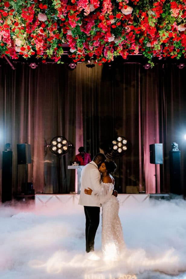 A Wedding at The Canvas Venue, Yanni Design, Bozena Voytko Photography, Chicago wedding photographer