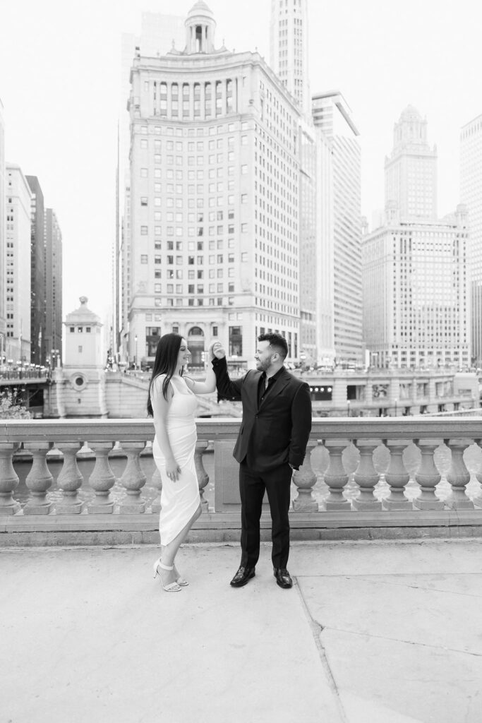 Engagement Photos: Wrigley Building and Iconic Chicago Spots